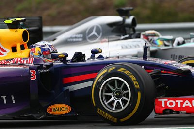   ,  Red Bull Racing      Mercedes