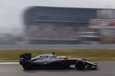 Дженсон Баттон рад проехать больше сотни кругов, но признаёт отставание McLaren
