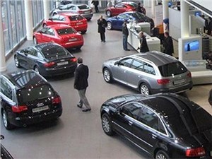 Продажи новых автомобилей в Петербурге продолжают падать - автоновости