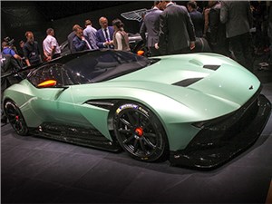 Aston Martin    Vulcan     - 