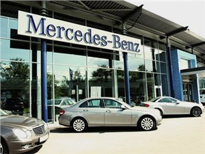  Mercedes-Benz       - 