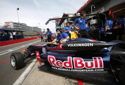 В молодежную программу Red Bull включены три новичка