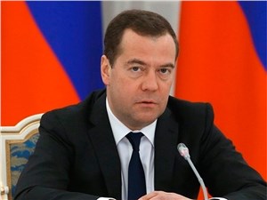 Медведев продлил программы господдержки авторынка на 2016 год - автоновости