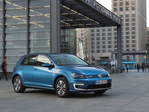 Volkswagen обновит электрическую версию Golf - автоновости