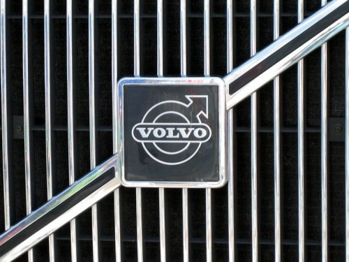 Volvo        - 