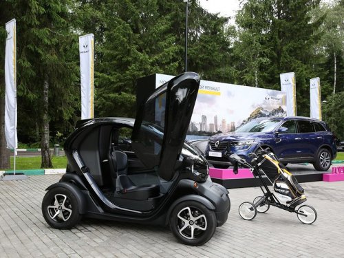 Renault организовала Кубок по гольфу - автоновости
