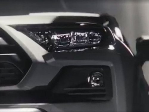 Toyota показала кусочек нового RAV4 - автоновости