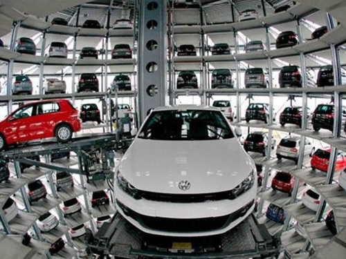 Volkswagen решил складировать автомобили на многоярусных паркингах - автоновости