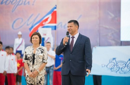 Андрей Тарасенко и Ирина Роднина открыли Юношеские спортивные игры стран АТР