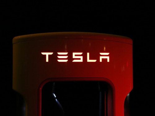 Маск решил сделать Tesla частной компанией - автоновости